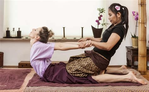 Massage sensuel complet du corps Massage érotique Côte Saint Luc